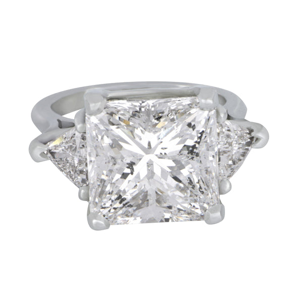 Platinum Princess Cut diamond ring with Trillion diamonds (PL PRINC CUT D=10.82CT F/I1 2TRILL D=1.52 TW FG/SI rg sz6.5)