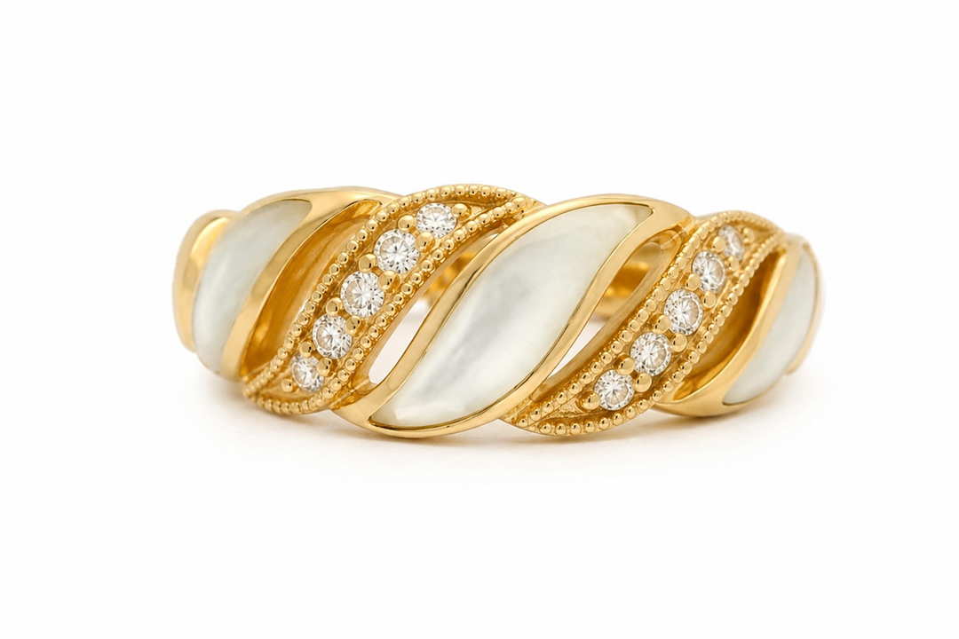 Kabana 14K Yellow Gold White Mother-of-Pearl 0.10 ctw Diamond Ring, Size 7