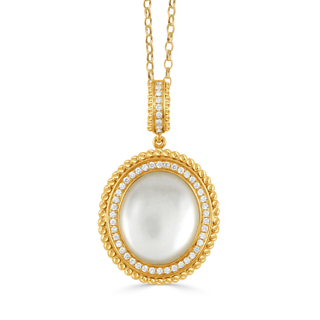 P11113WMP-18K YELLOW GOLD DIAMOND PENDANT WITH CABOCHON CUT CLEAR QUARTZ OVER WHITE MOTHER OF PEARL