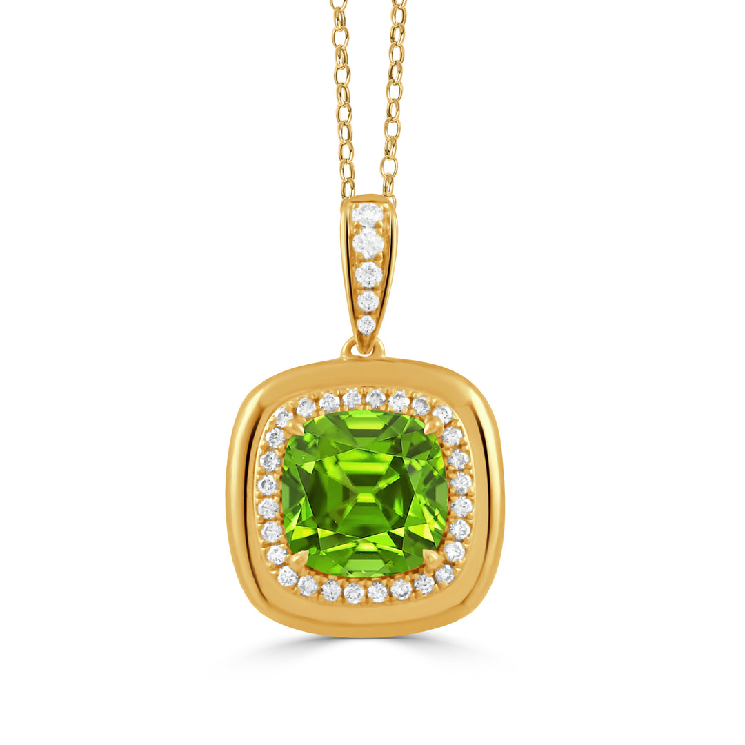 P11232PD-18K YELLOW GOLD DIAMOND PENDANT WITH PERIDOT CENTER