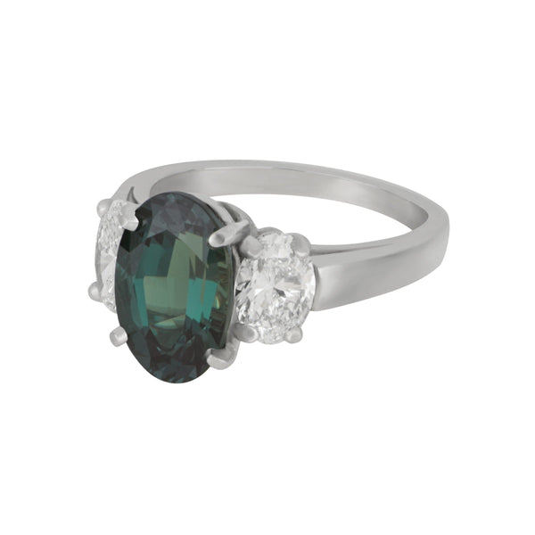 Oscar Heyman Plainum Brazilian Alexandrite 4.19cts and two Diamond 1.44ctw Ring, Size 6.5