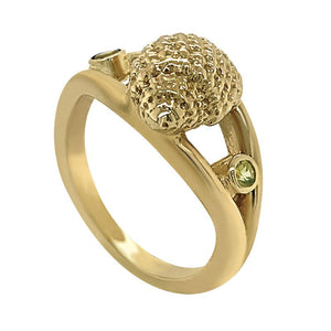 08 August "Birthshell" 14K Yellow Gold Ring: The Nutmeg Shell with Peridots