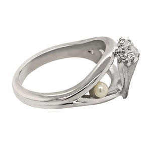 06 June "Birthshell" Sterling Silver Ring:  The Conch Shell with Pearls