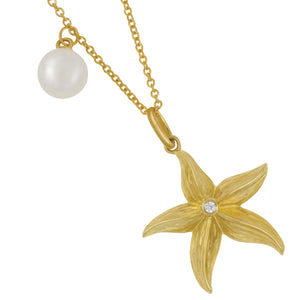 14 karat Yellow Gold Starfish with 6-6.5mm Freshwater Pearl D=0.01ct Pendant 18"
