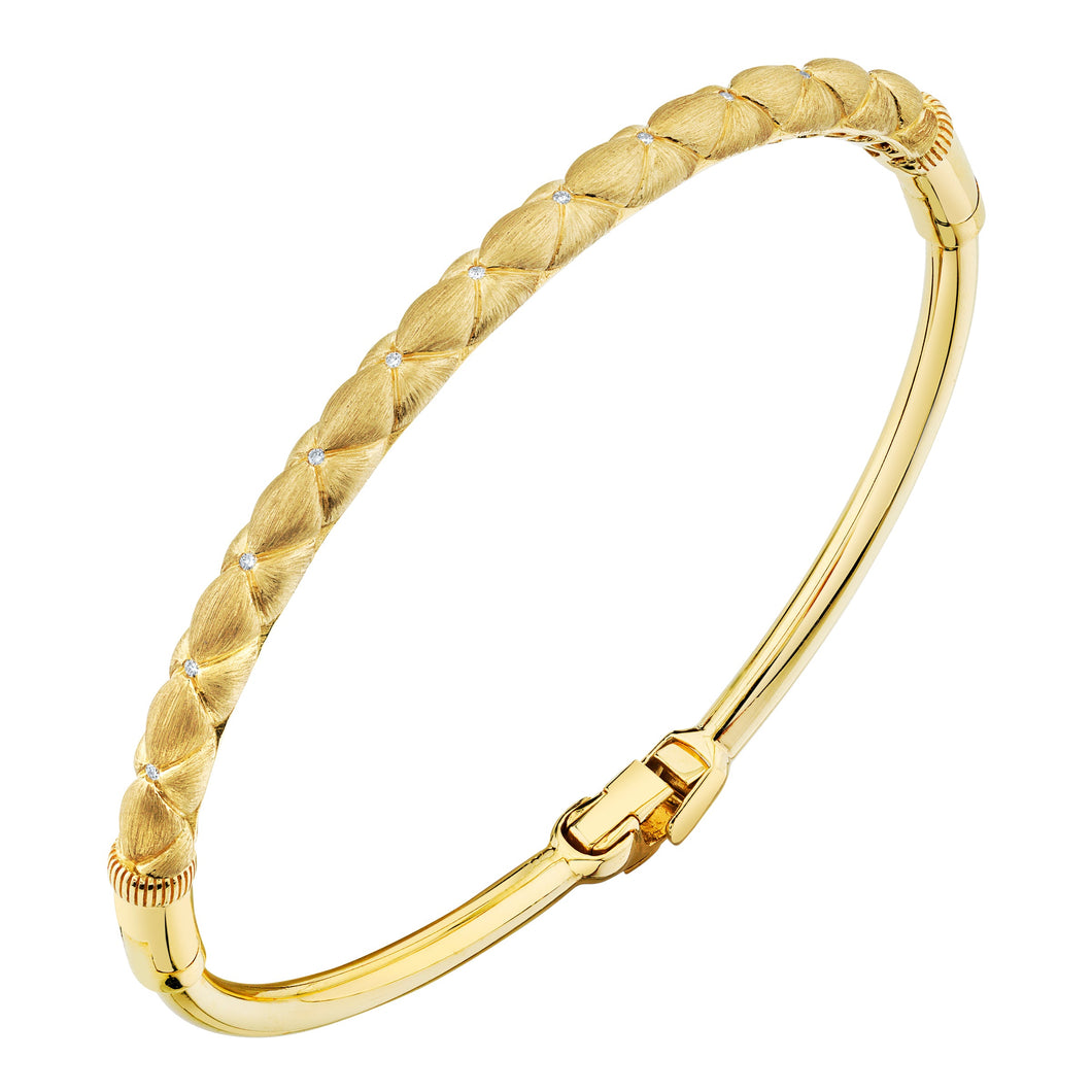 Sloane Street 18 karat yellow gold Diamond Quilted with Strie Detail Bangle bracelet